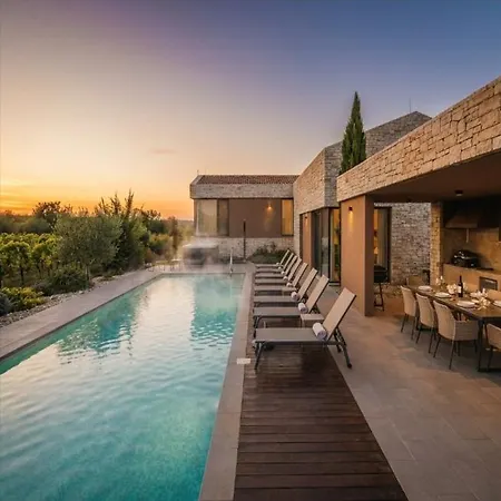 Luxury With A Swimming Pool Brtonigla, Novigrad - 26966 Villa *