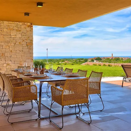 Luxury With A Swimming Pool Brtonigla, Novigrad - 26966 Villa